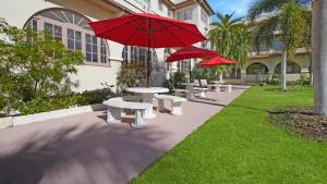 crystal bay hotel
