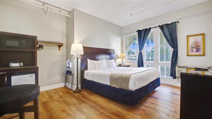 crystal bay hotel