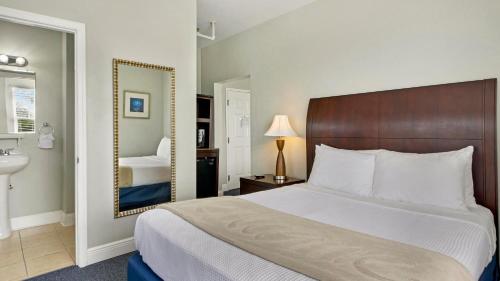 crystal bay hotel