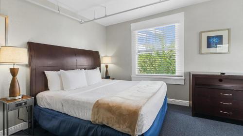 crystal bay hotel