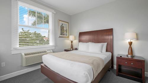 crystal bay hotel