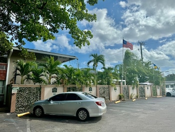 sheridan suites apartments hotel