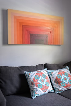 black swan sobro nashville