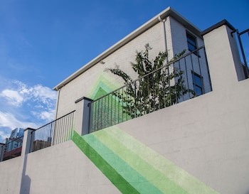 Black Swan - Sobro Nashville,Tennessee>>Nashville,4 star