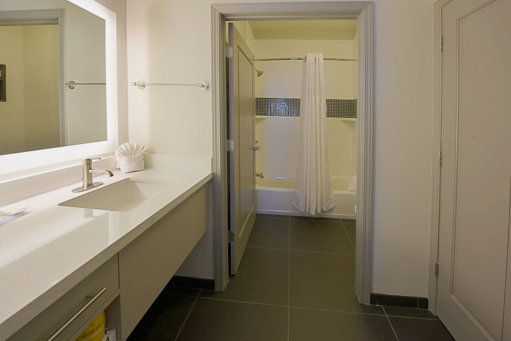 staybridge suites little rock medical center by ihg