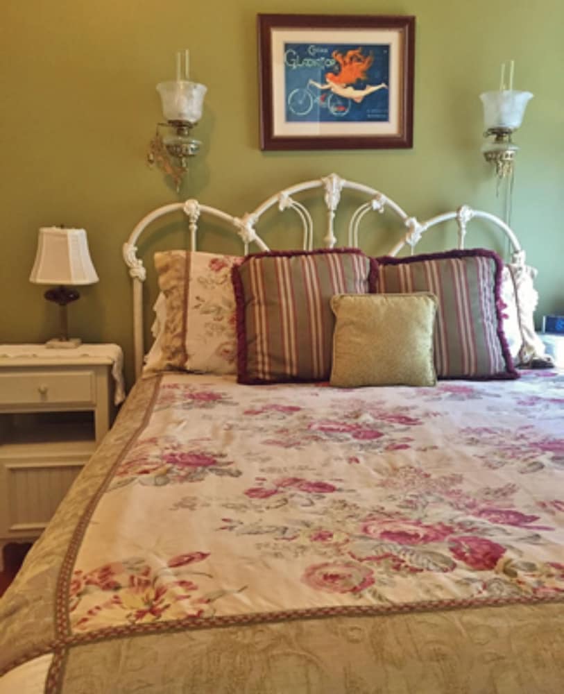 inn at the canal bed and breakfast