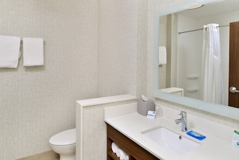 holiday inn express and suites ogallala by ihg