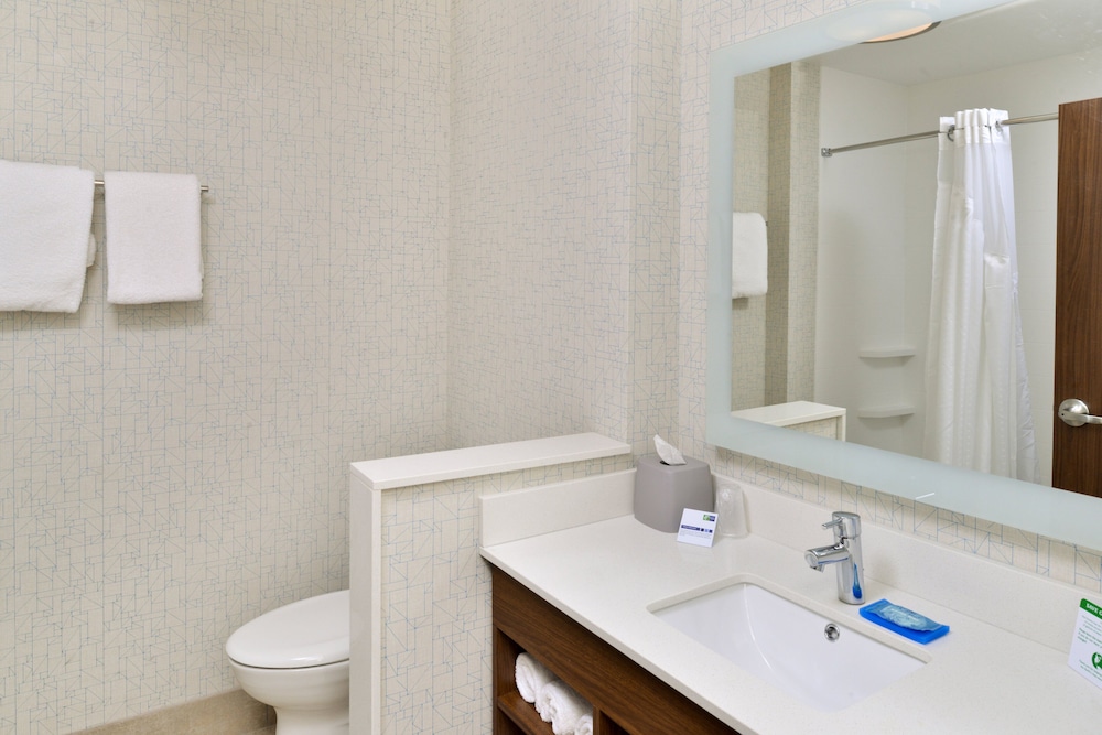 holiday inn express and suites ogallala by ihg
