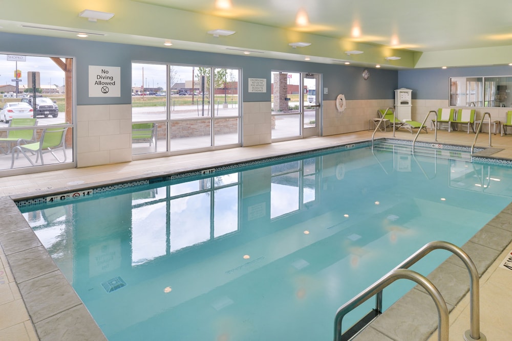 holiday inn express and suites ogallala by ihg