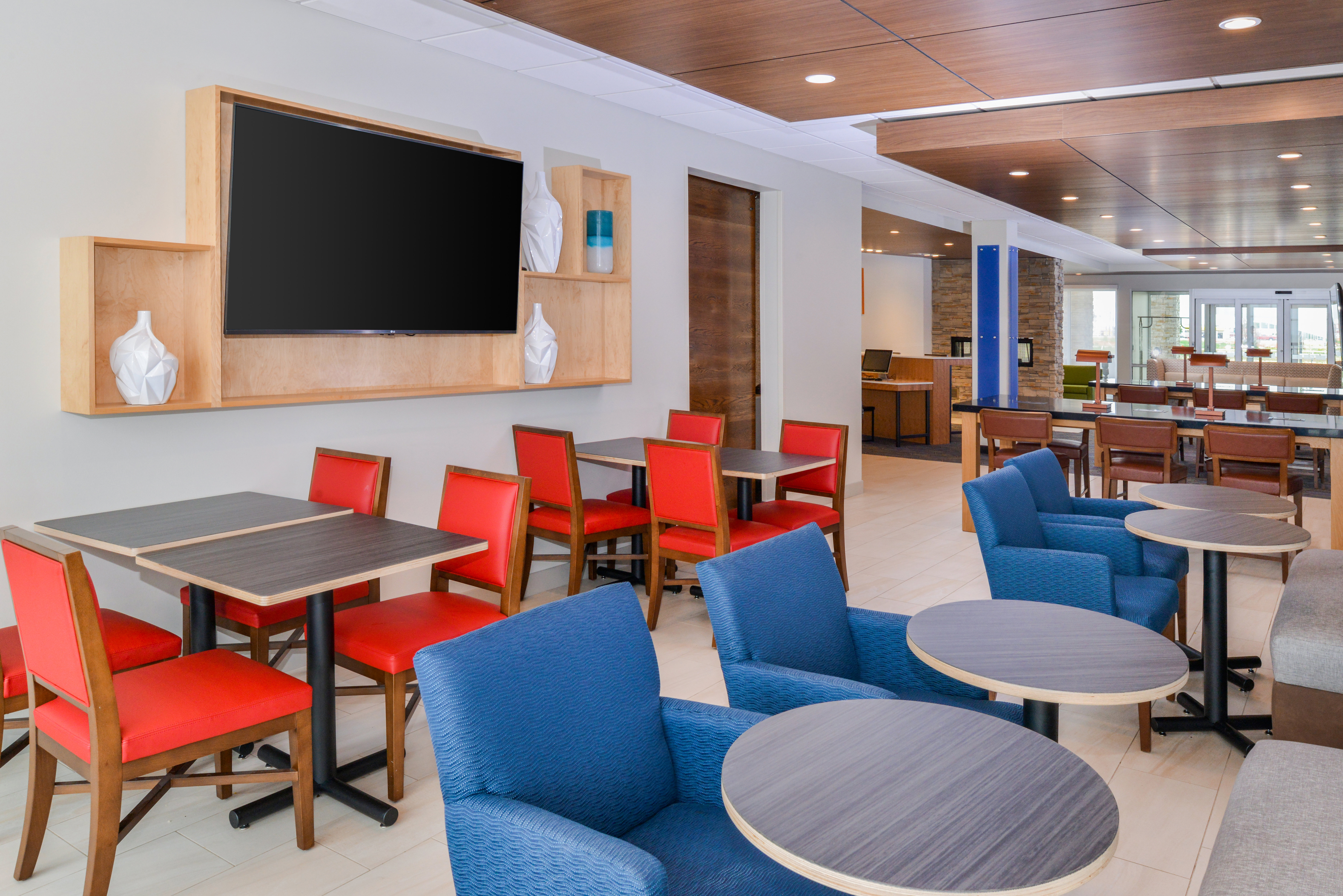 holiday inn express and suites ogallala by ihg
