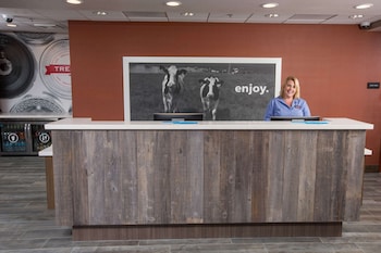 Hampton Inn & Suites Buellton/Santa Ynez Valley,Santa Barbara>>Buellton,3 star