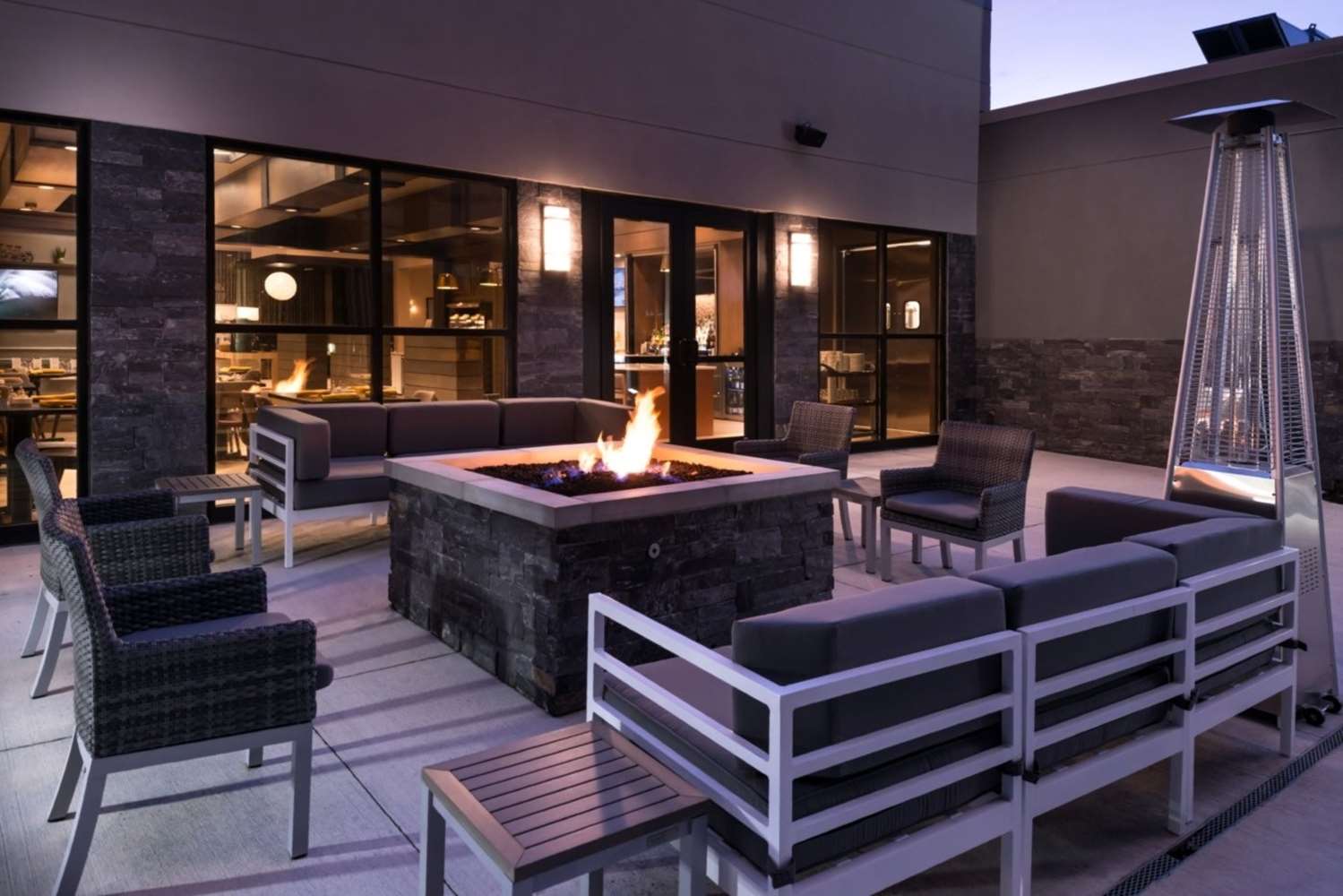 doubletree by hilton lafayette east in