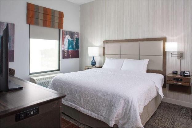 hampton inn and suites pittsburg kansas crossing