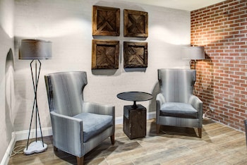 Hampton Inn & Suites Pittsburg Kansas Crossing,Crawford>>Columbus,3 star