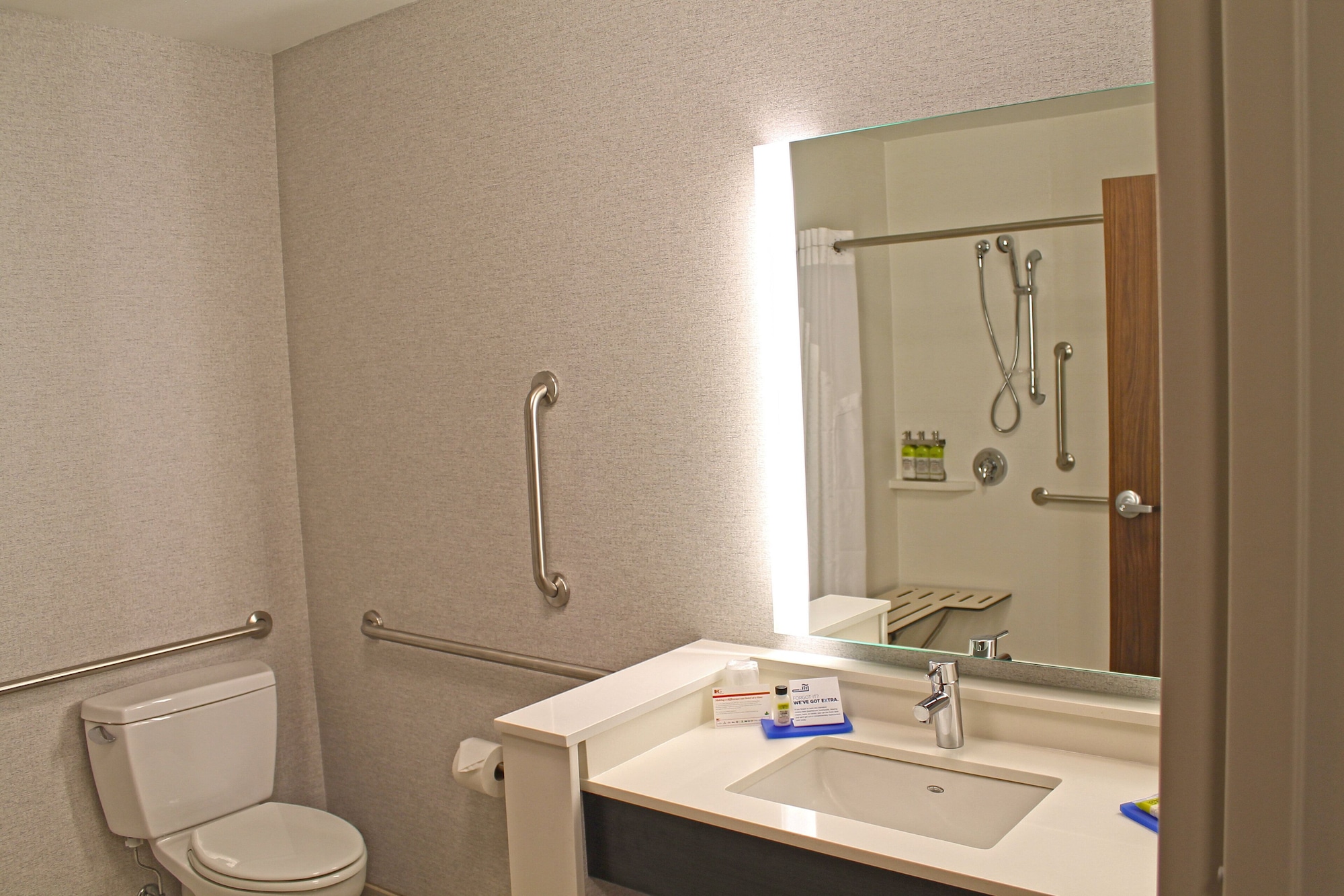 holiday inn express and suites st louis south i 55