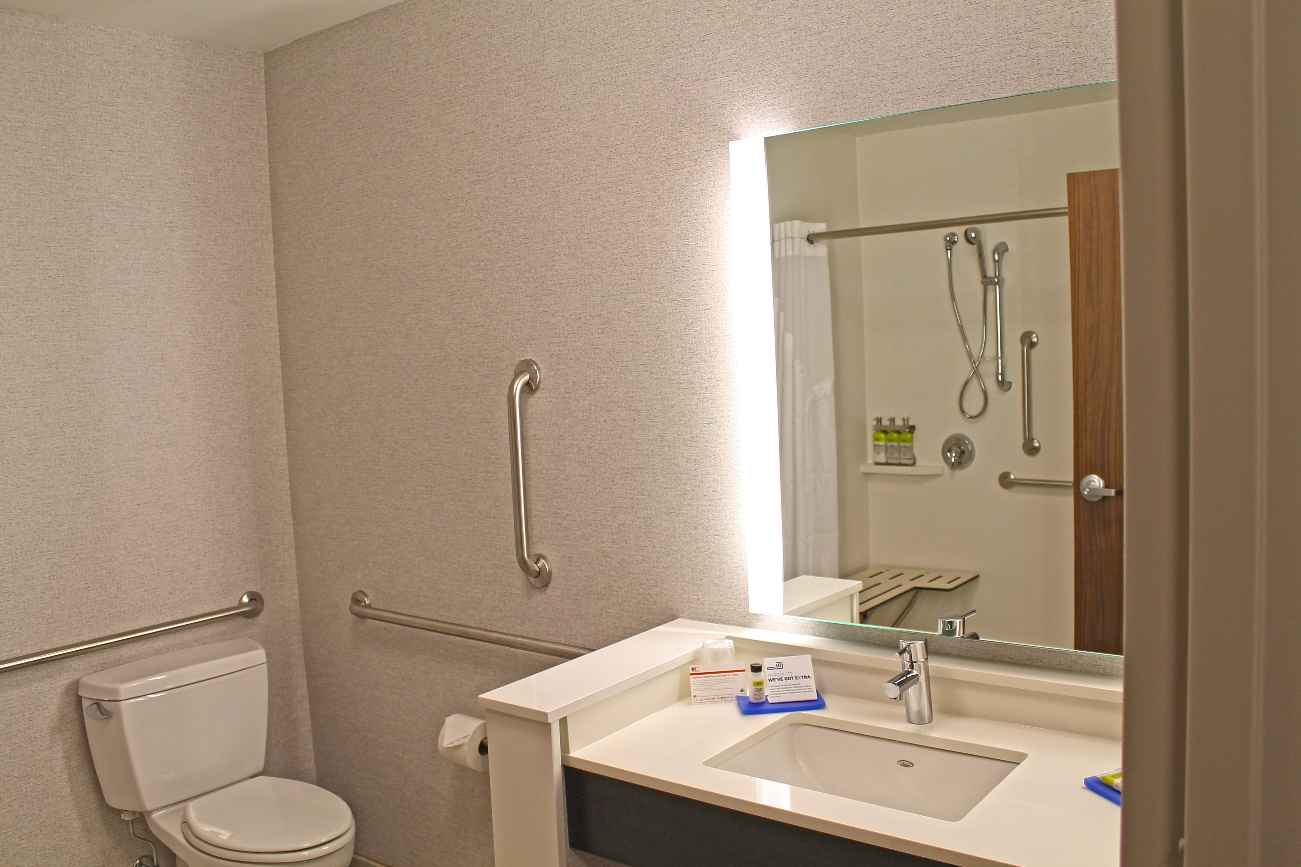 holiday inn express and suites st louis south i 55