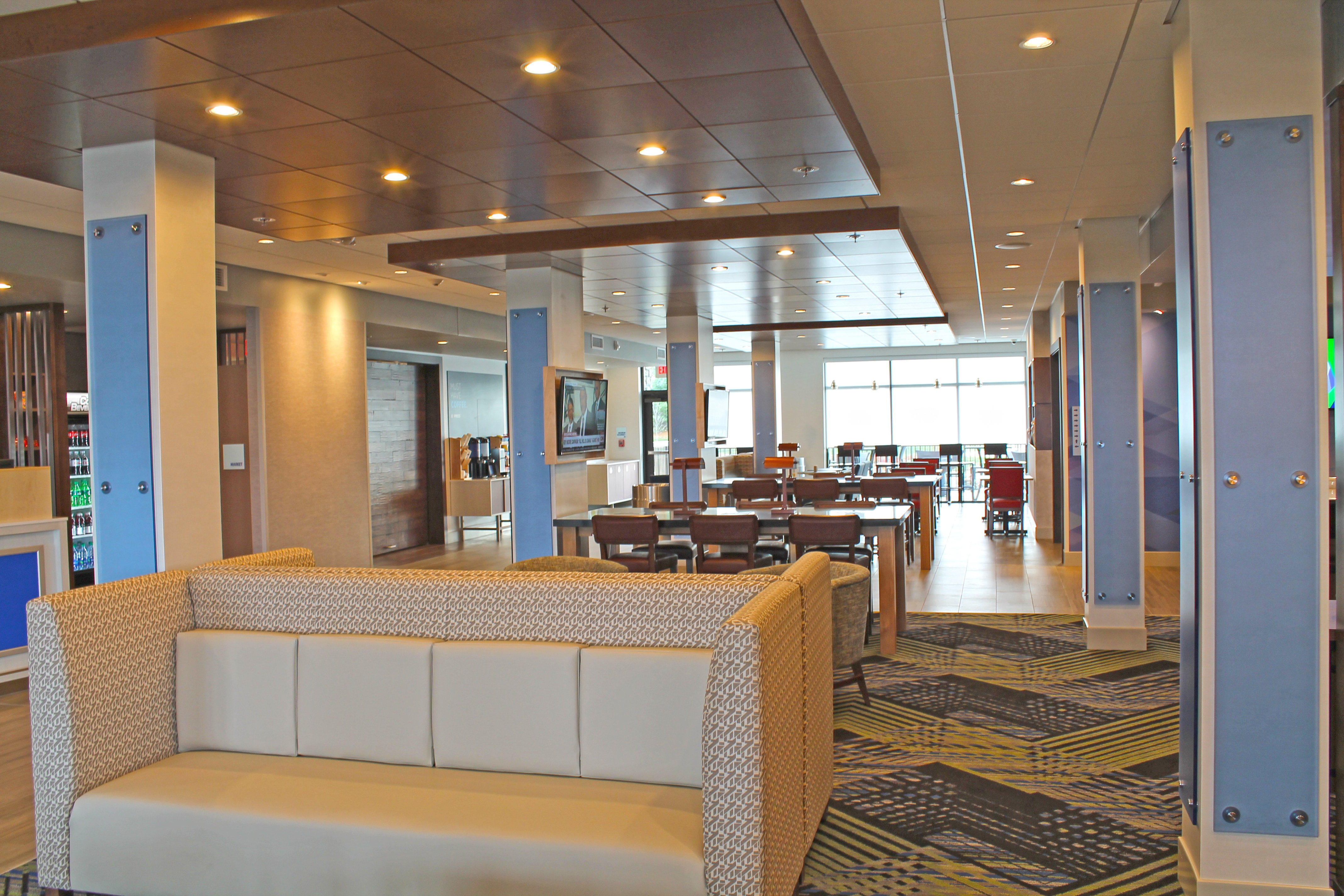holiday inn express and suites st louis south i 55