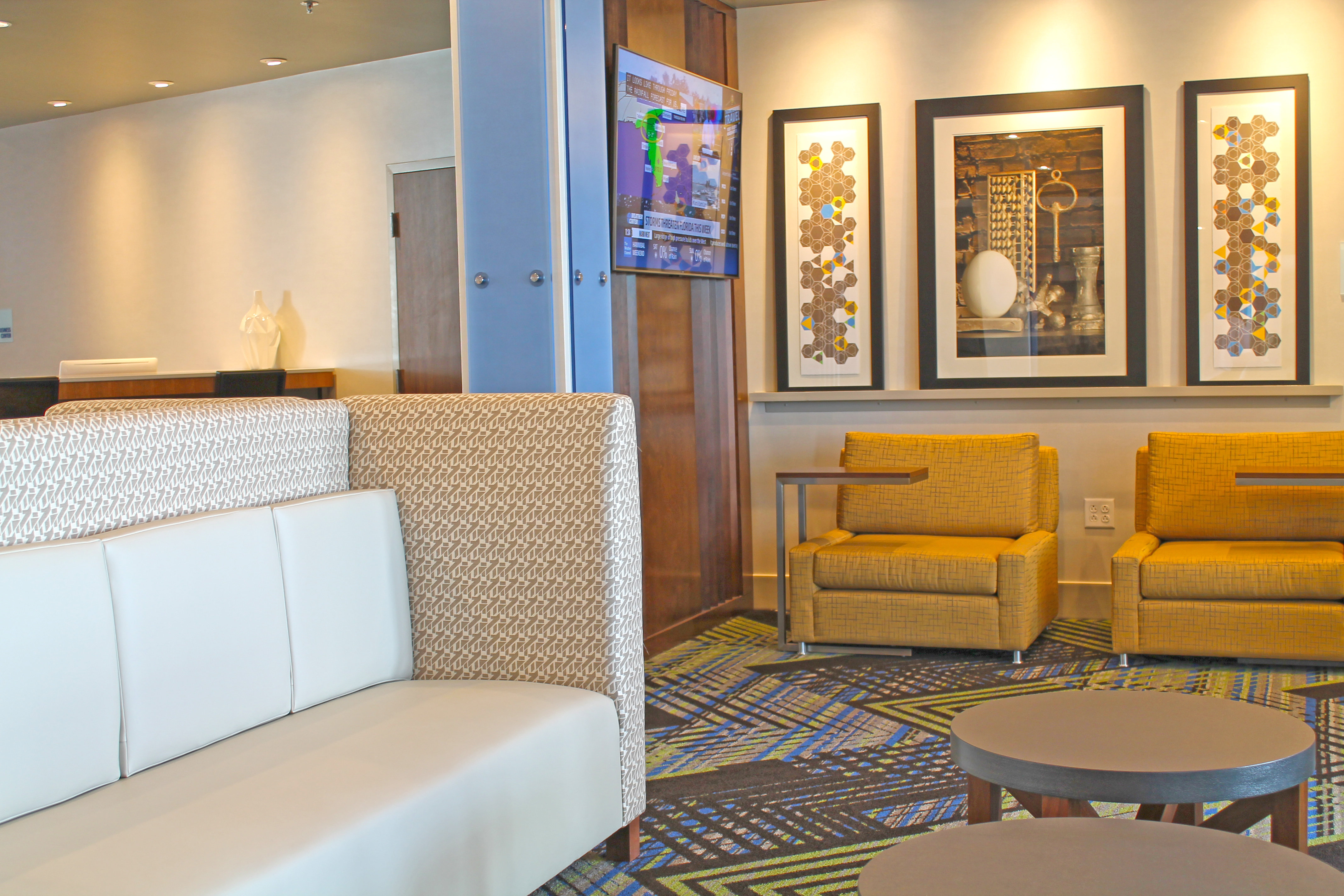 holiday inn express and suites st louis south i 55