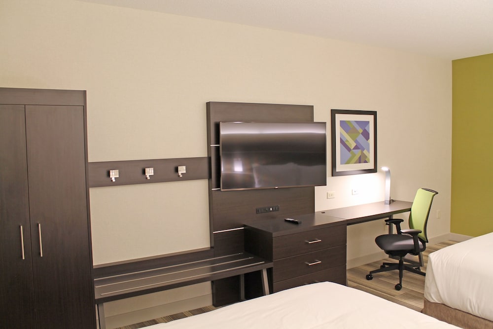 holiday inn express and suites st louis south i 55