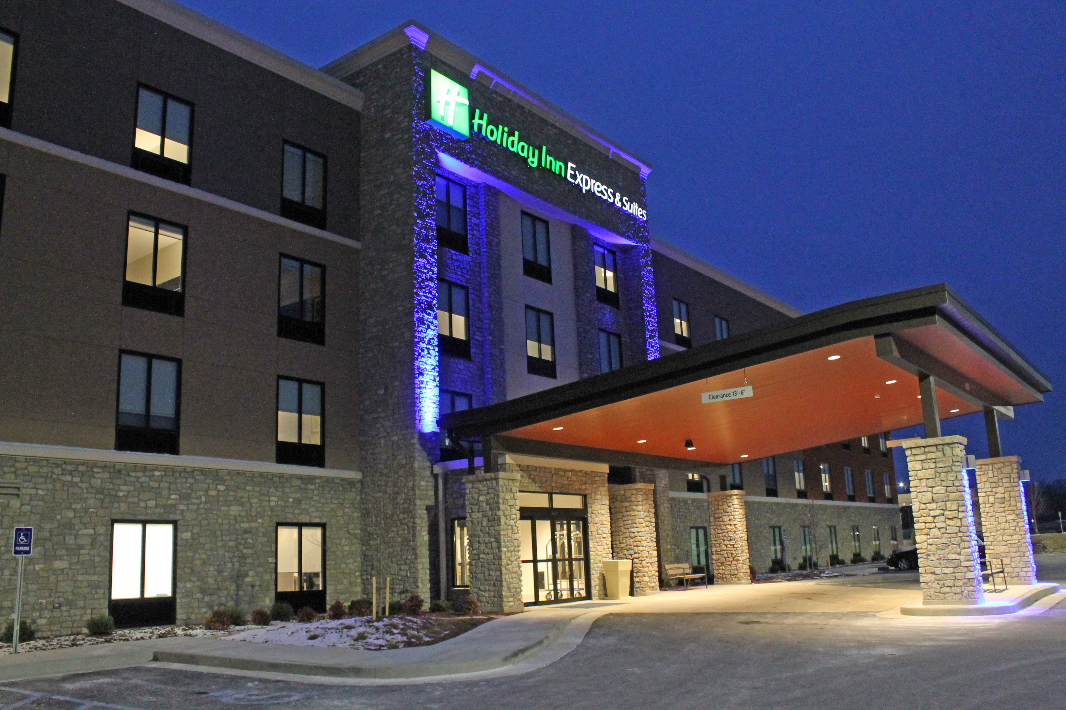 holiday inn express and suites st louis south i 55