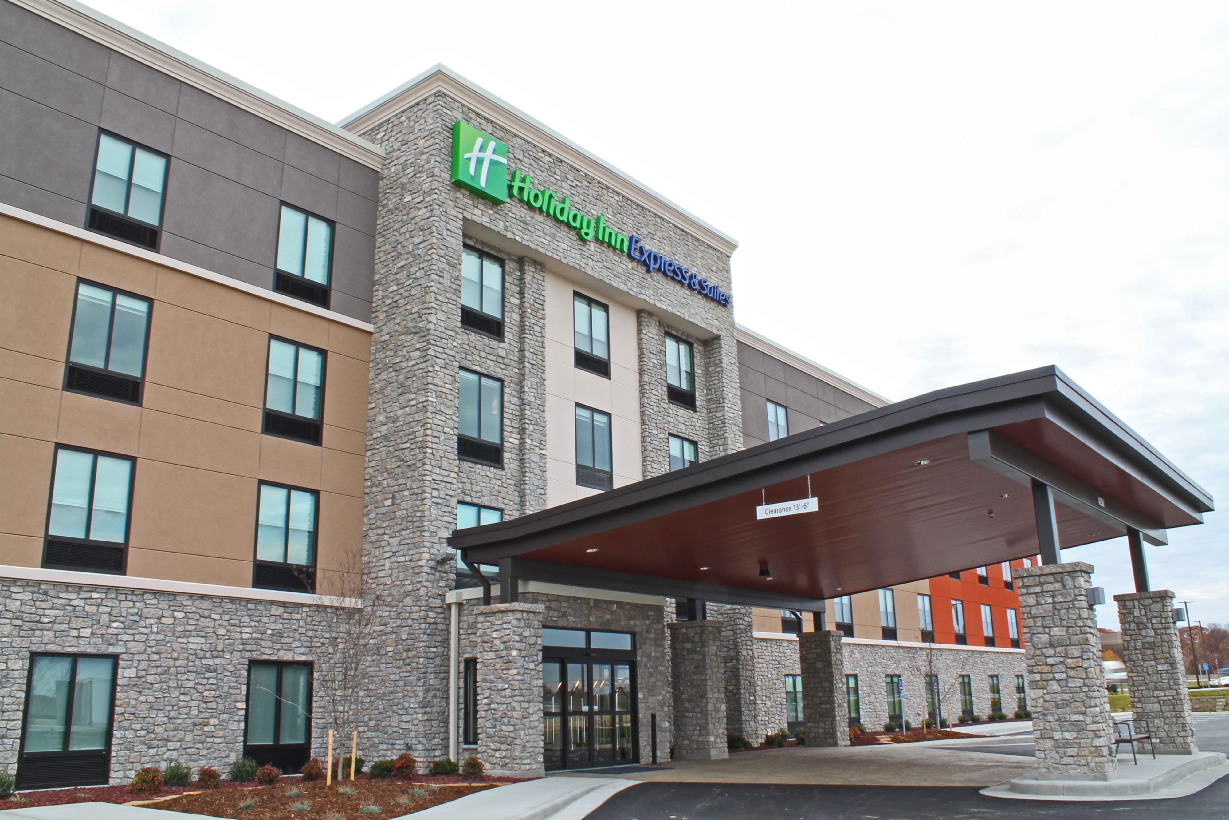 holiday inn express and suites st louis south i 55