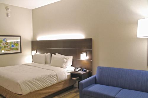 holiday inn express and suites st louis south i 55
