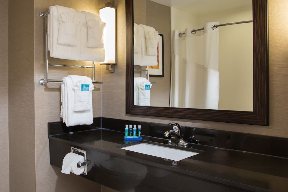 holiday inn express springfield downtown by ihg