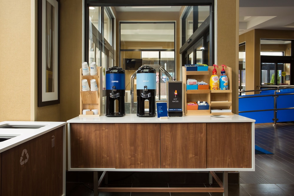 holiday inn express springfield downtown by ihg