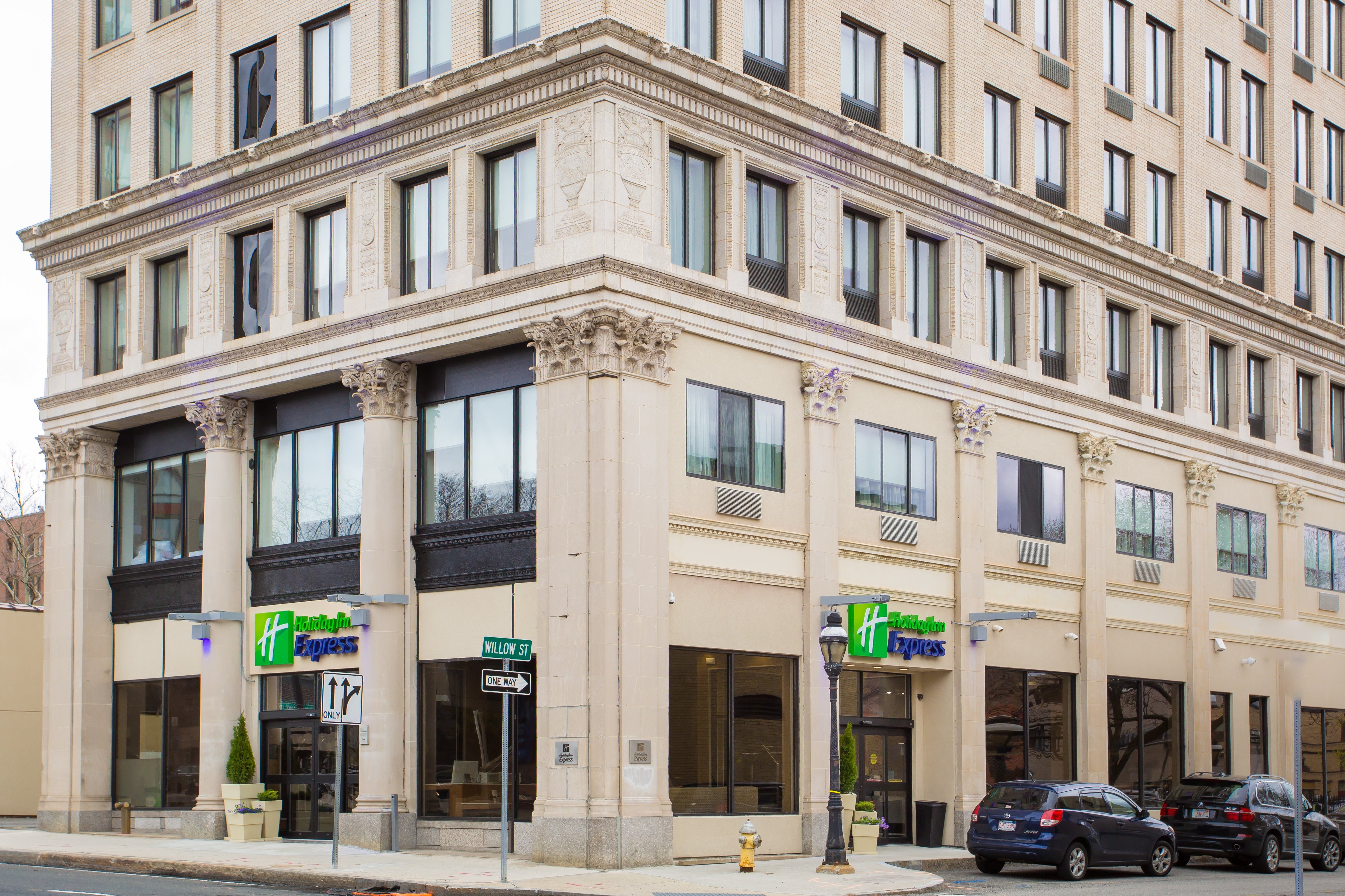 holiday inn express springfield downtown by ihg