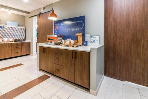holiday inn express villa rica by ihg