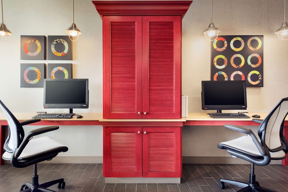 home2 suites by hilton menomonee falls milwaukee