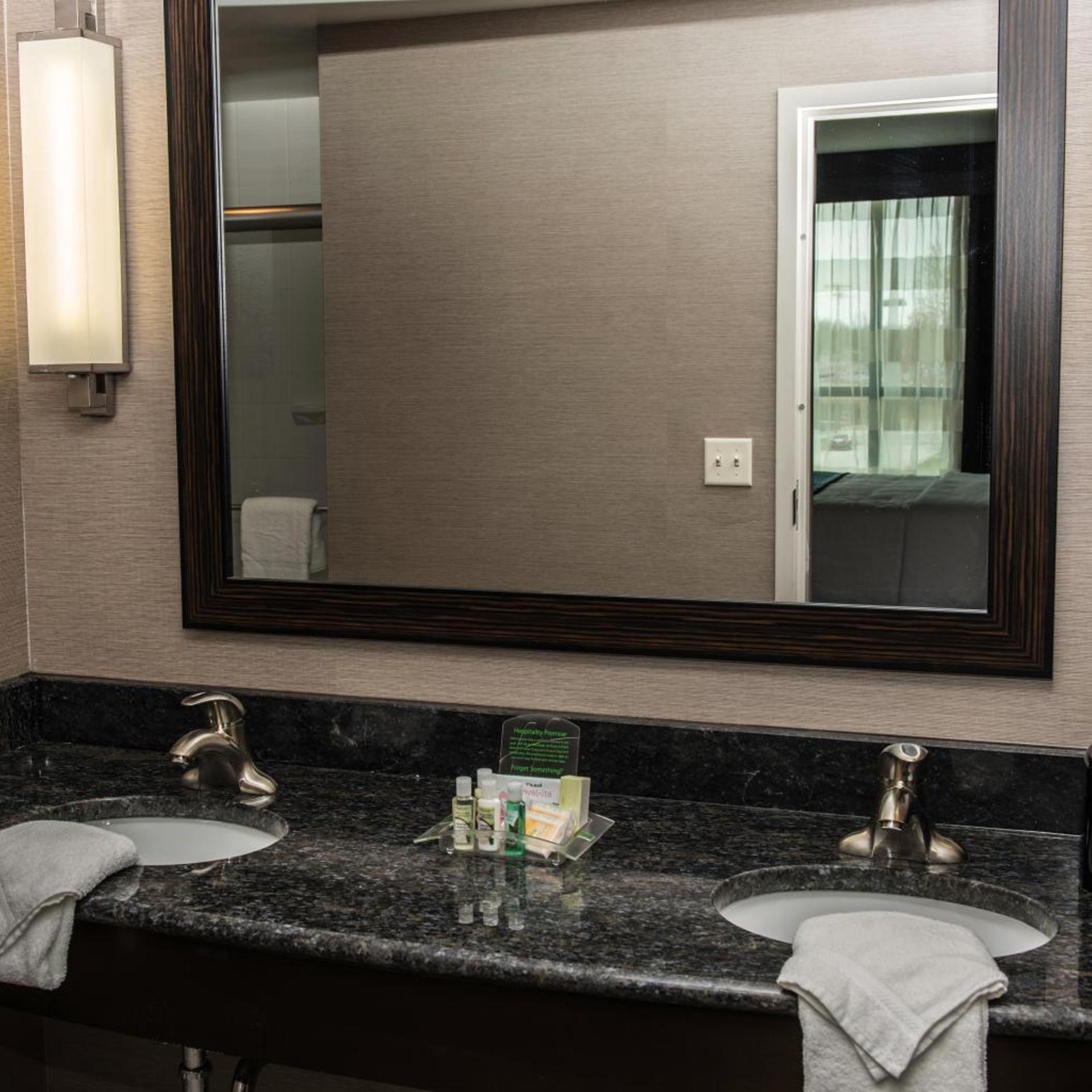 holiday inn paducah riverfront by ihg