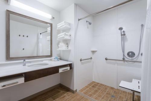 hampton inn and suites mary esther fort walton beach
