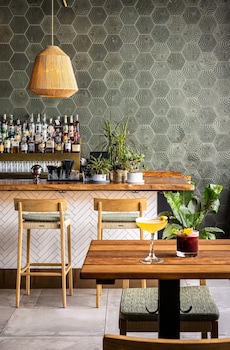 kimpton la peer hotel west hollywood by ihg