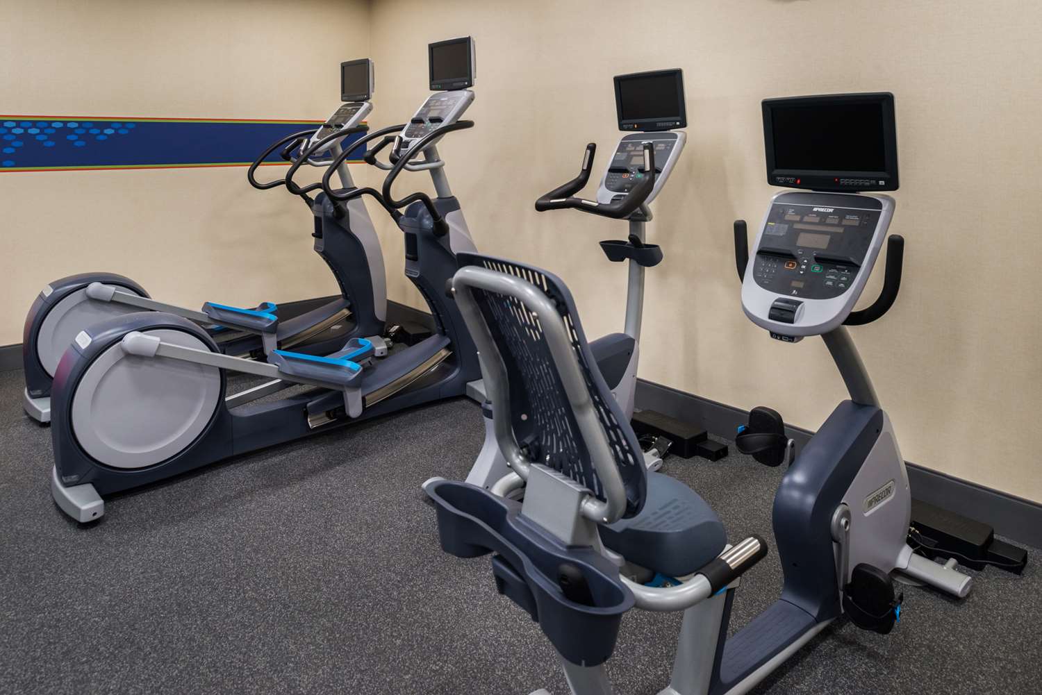 hampton inn and suites wixom