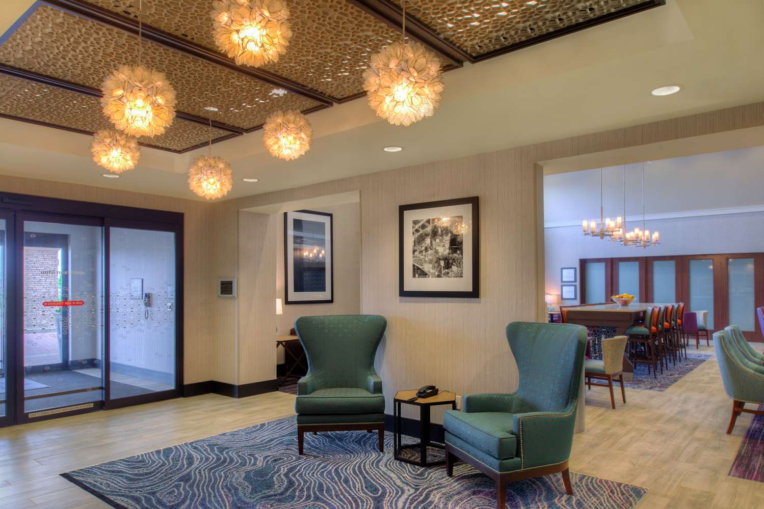 hampton inn and suites wixom