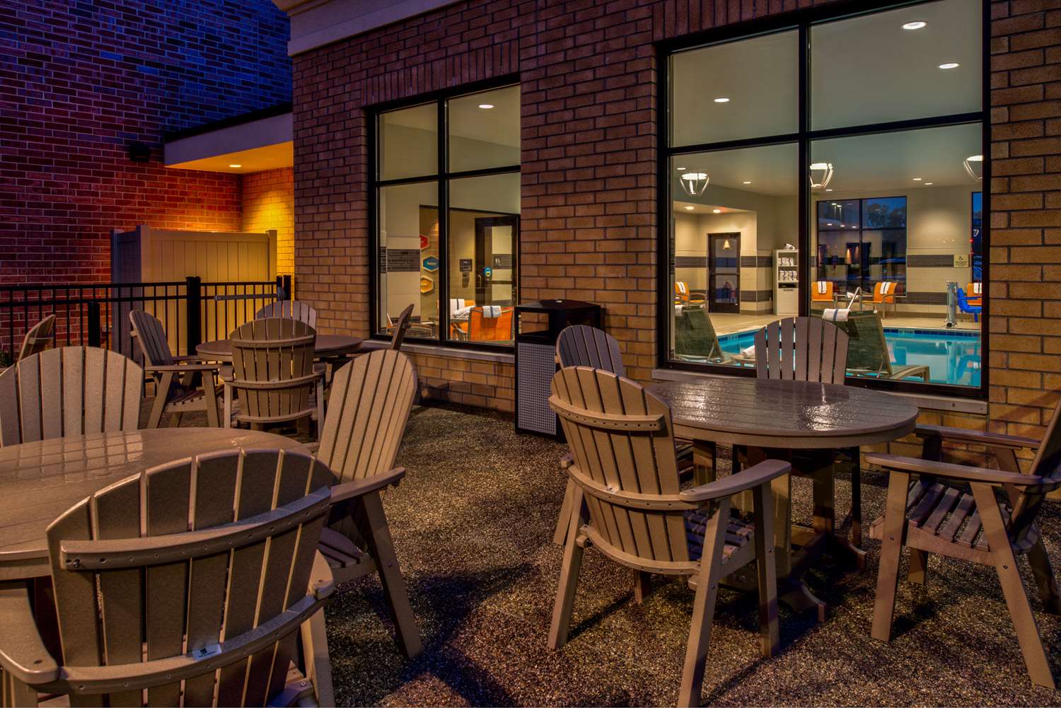 hampton inn and suites wixom