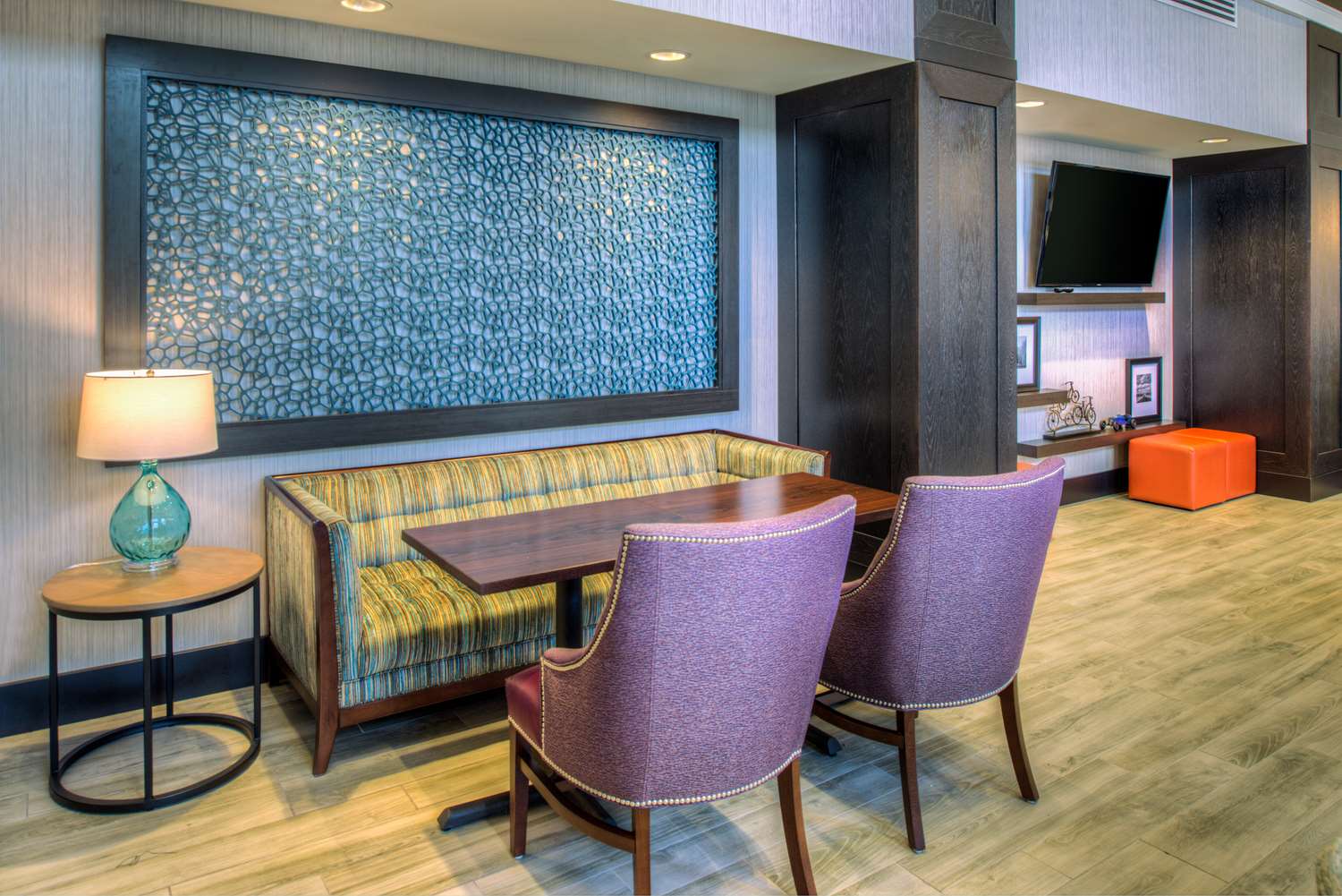 hampton inn and suites wixom
