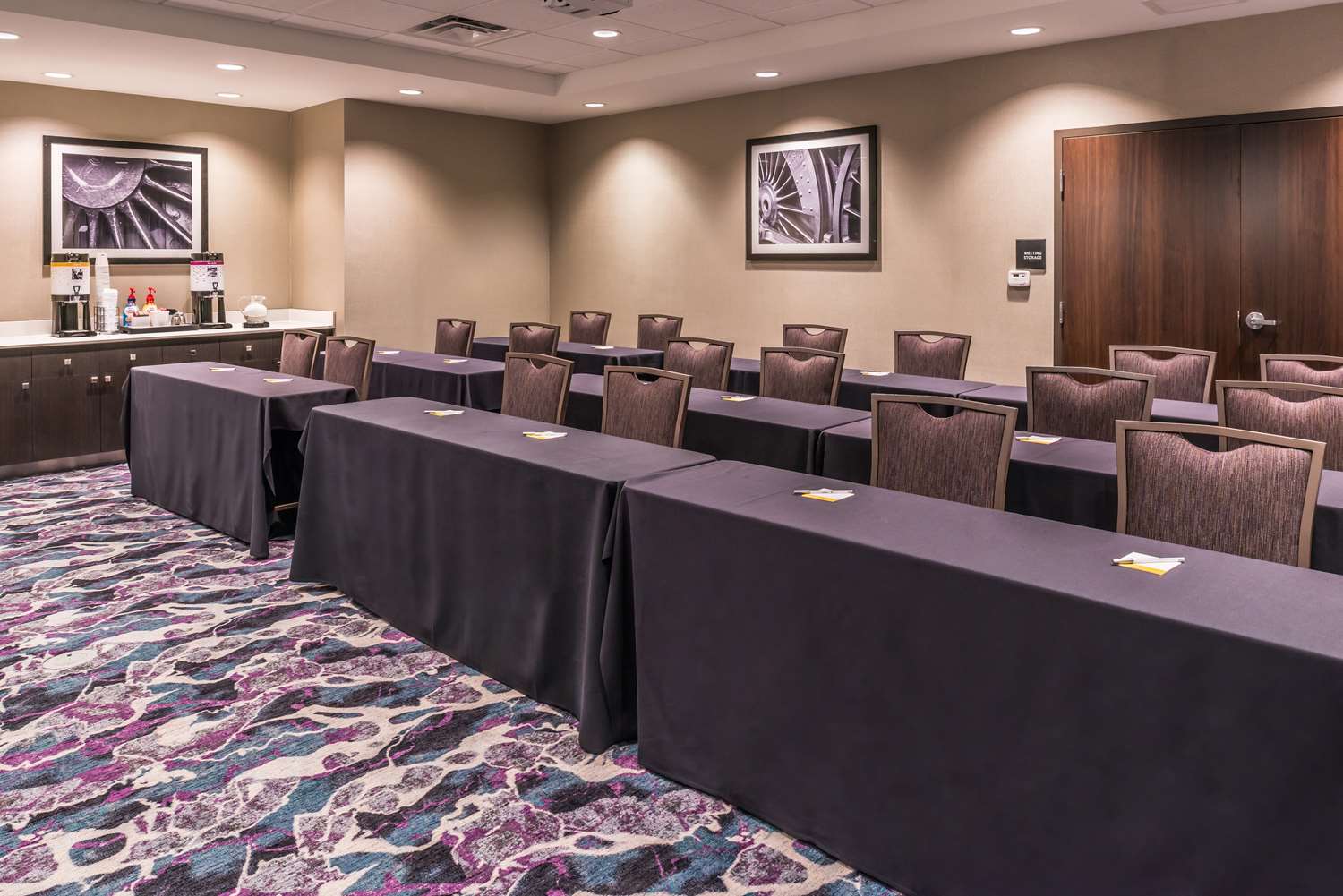 hampton inn and suites wixom