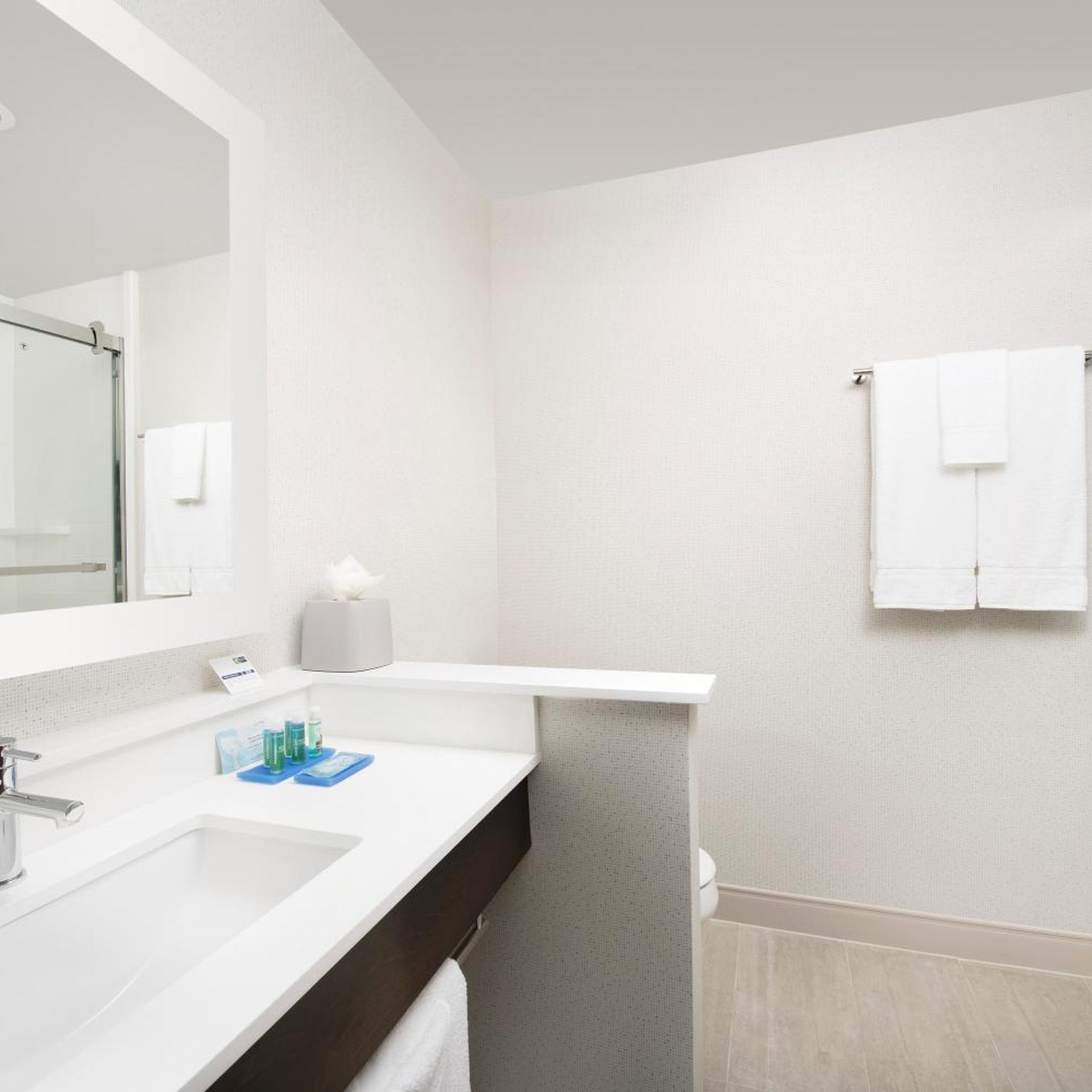 holiday inn express and suites san antonio north windcrest