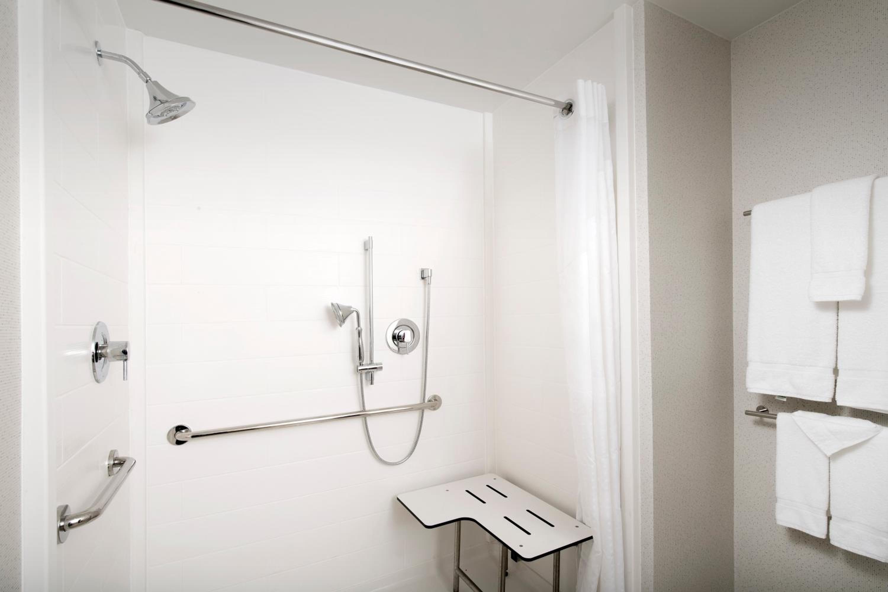 holiday inn express and suites san antonio north windcrest