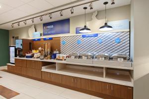 holiday inn express and suites san antonio north windcrest