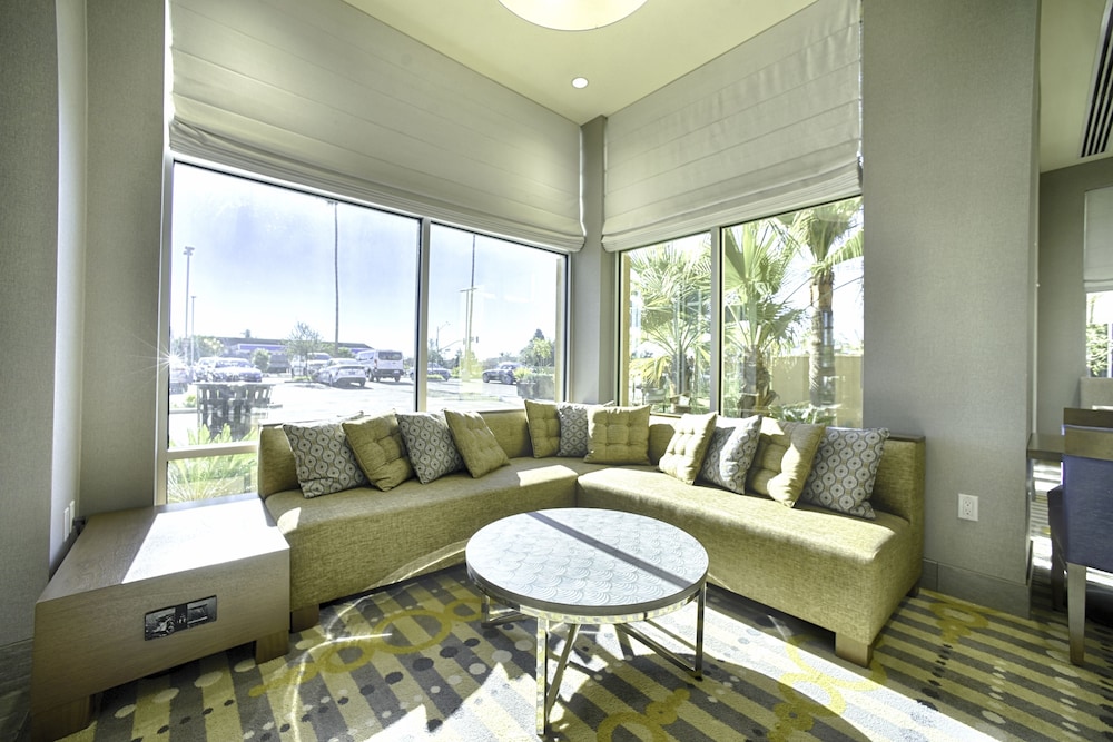 hilton garden inn santa barbara goleta