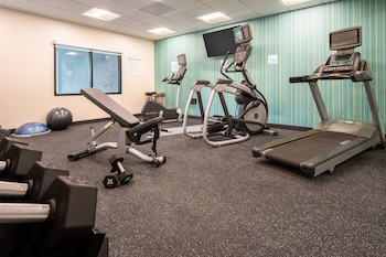 holiday inn express and suites camas vancouver by ihg