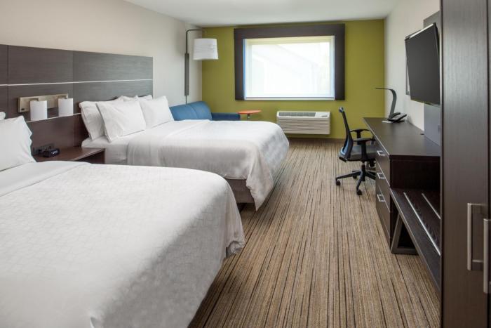 holiday inn express and suites camas vancouver by ihg