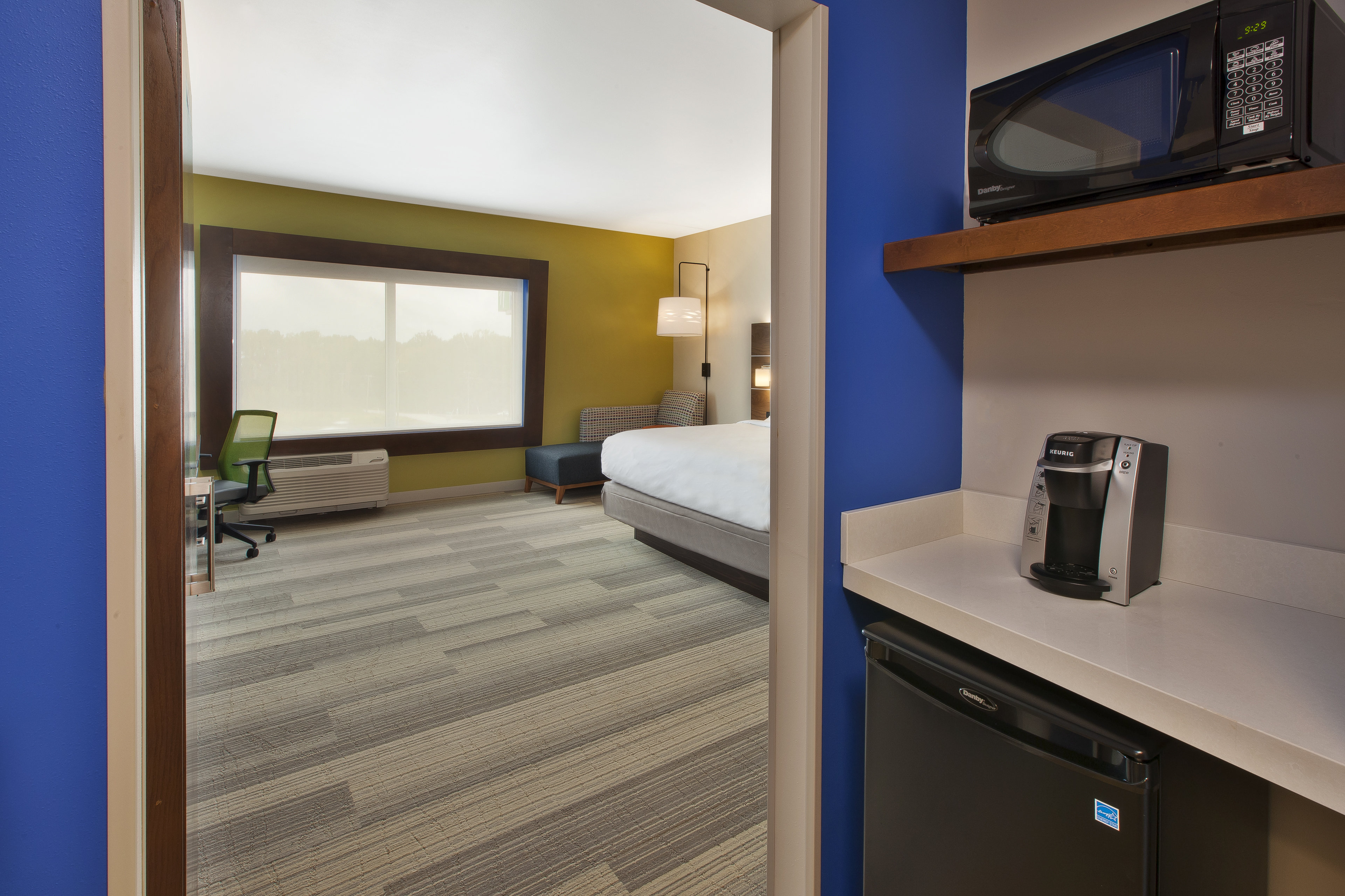 holiday inn express and suites south hill by ihg