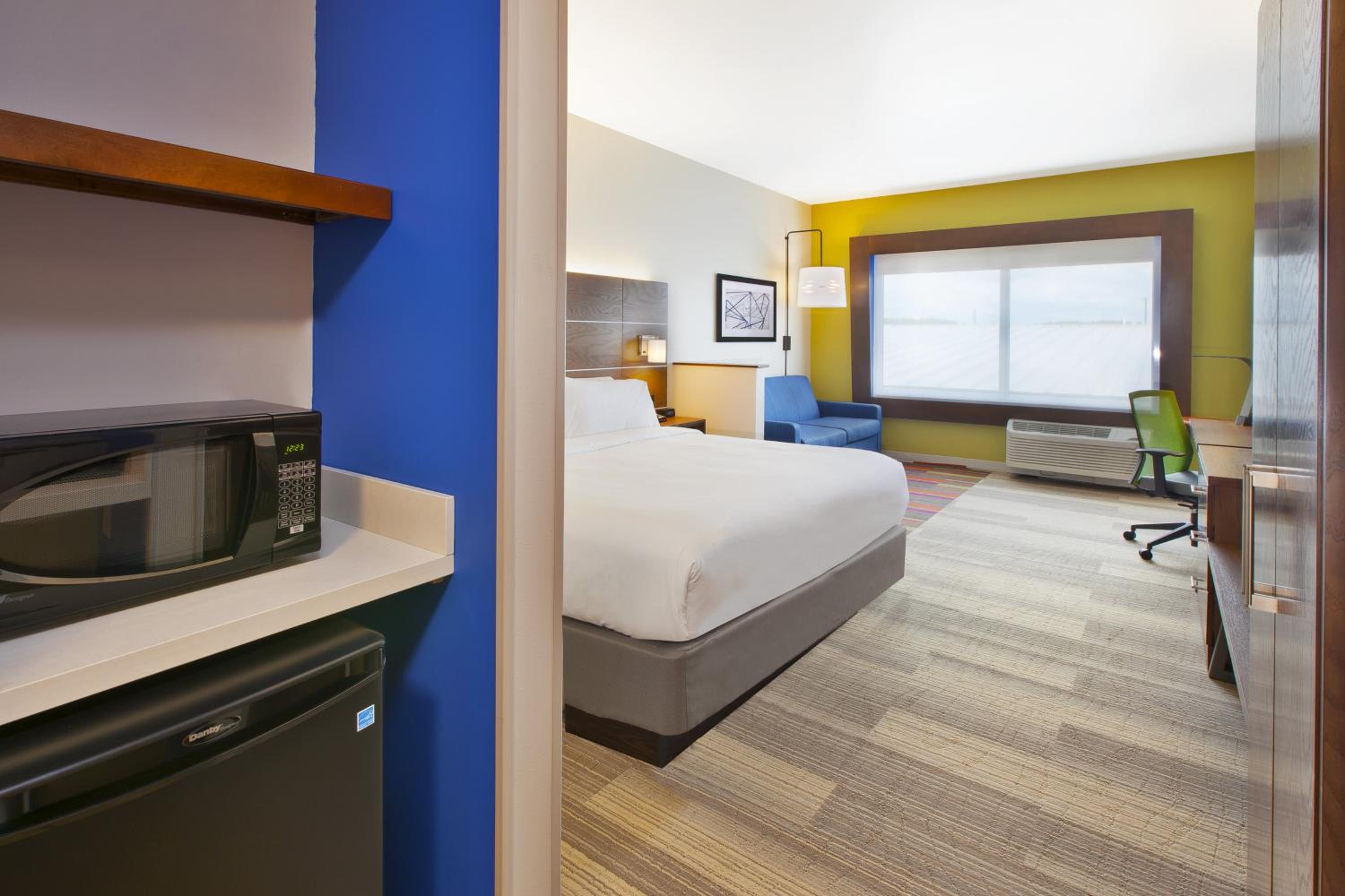 holiday inn express and suites south hill by ihg