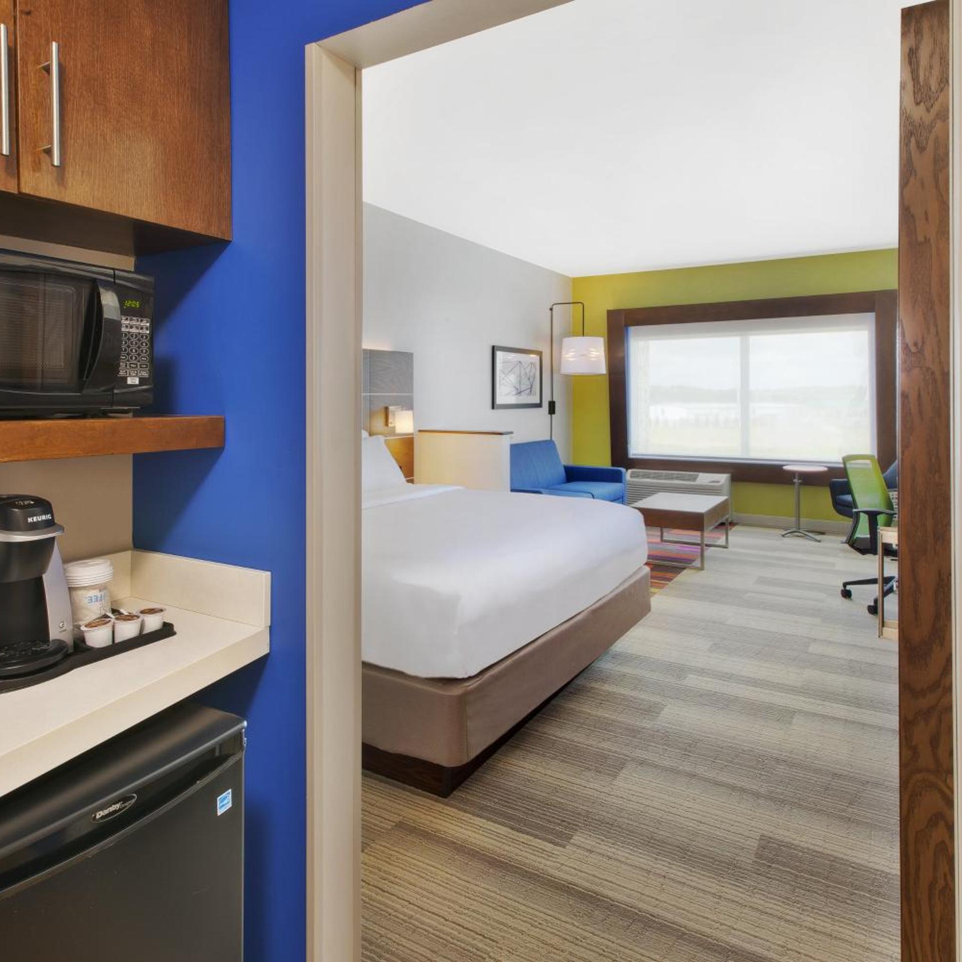 holiday inn express and suites south hill by ihg
