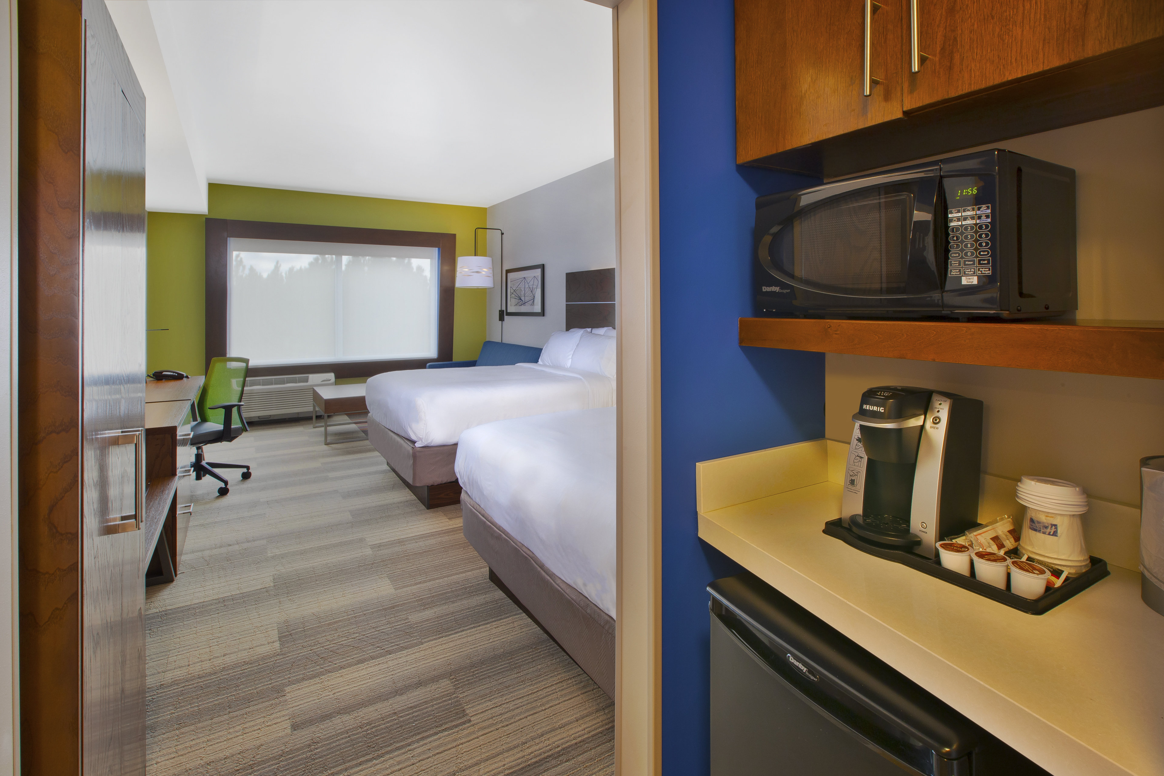 holiday inn express and suites south hill by ihg