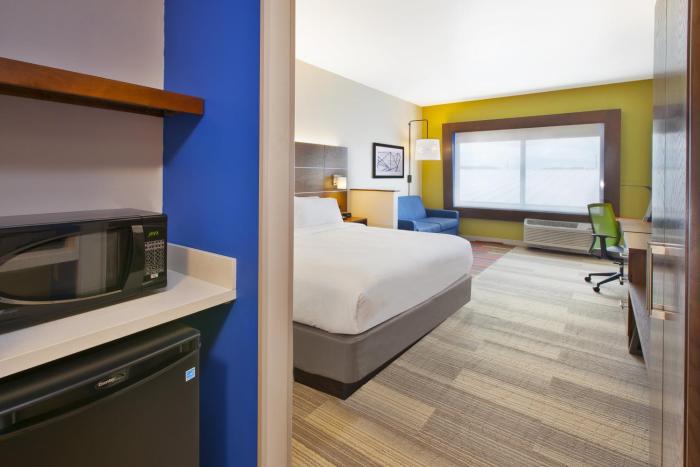 holiday inn express and suites south hill by ihg